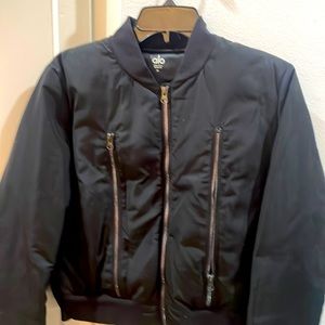 Alo black M jacket with zipper details